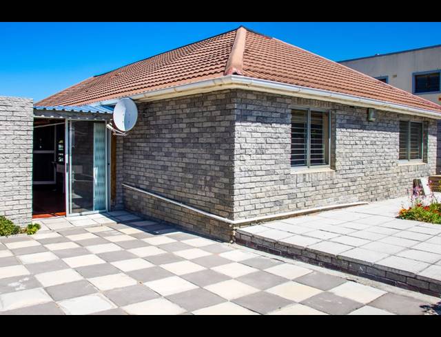4 BEDROOM FREESTANDING SOLD IN BELHAR
